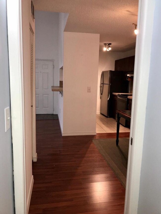 1701 Village Blvd in West Palm Beach, FL - Building Photo - Building Photo
