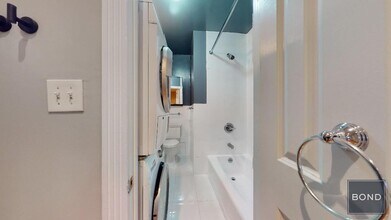 219 E 23rd St in New York, NY - Building Photo - Building Photo
