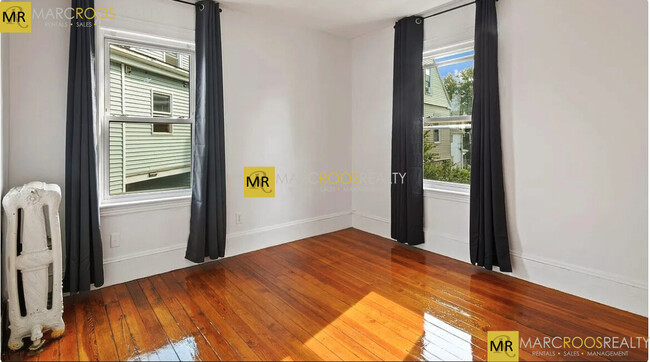 4 Haskell St, Unit 1 in Boston, MA - Building Photo - Building Photo