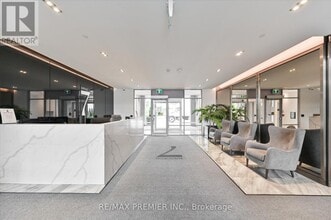 4800 Hwy 7 in Vaughan, ON - Building Photo - Building Photo