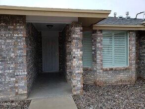4365 Loma De Oro Dr in El Paso, TX - Building Photo - Building Photo