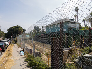 2347 Ocean View Ave in Los Angeles, CA - Building Photo - Building Photo