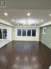 237 Shady Glen Cres in Kitchener, ON - Building Photo - Building Photo