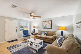 5710 Sunset Ave, Unit SI ID1523314P in Panama City Beach, FL - Building Photo