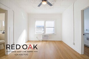 719 Heliotrope Dr, Unit 203 in Los Angeles, CA - Building Photo