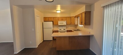 121 Rio Grande Dr in Canon City, CO - Building Photo - Building Photo