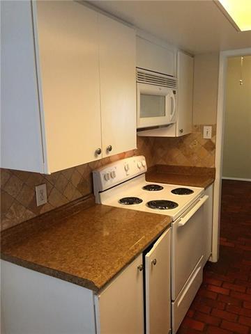 7618 Village Trail Dr in Dallas, TX - Building Photo - Building Photo