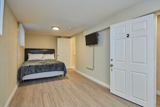 Victorian @ 11th Place in Los Angeles, CA - Building Photo - Interior Photo