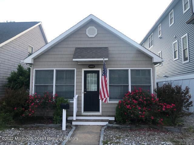 405 1st Ave in Manasquan, NJ - Building Photo