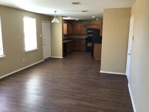 1333 Gayle St in Burleson, TX - Building Photo - Building Photo