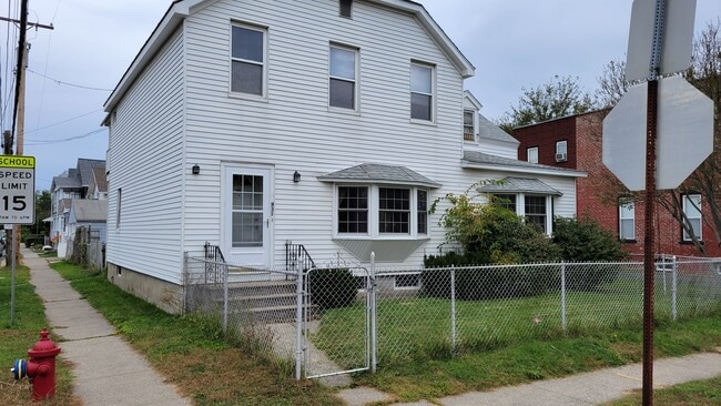 property at 931 24th St