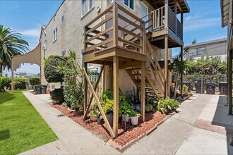 210 S Lake St in Los Angeles, CA - Building Photo - Building Photo