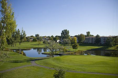 635 S Alton Way in Denver, CO - Building Photo - Building Photo
