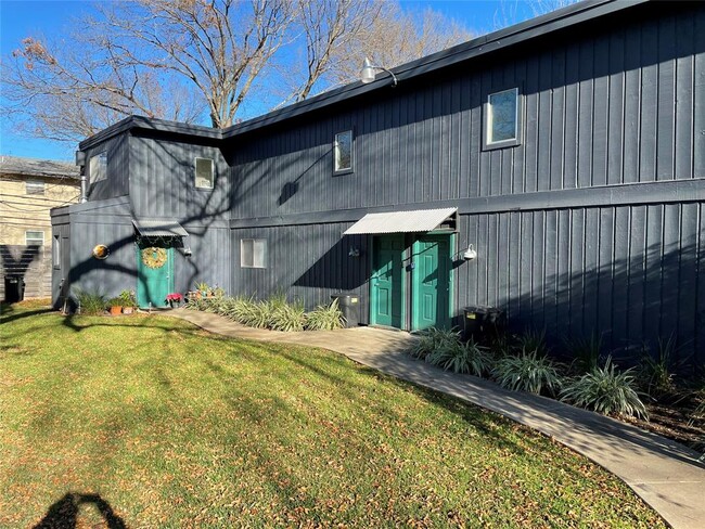610 Franklin Blvd in Austin, TX - Building Photo - Building Photo