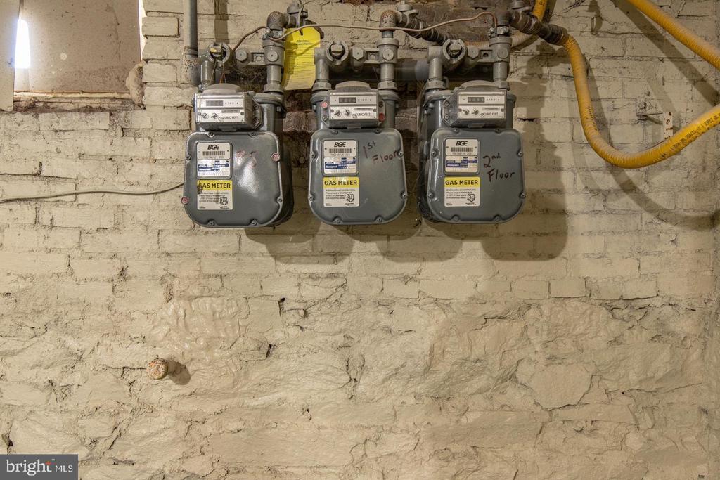 1339 W Lafayette Ave in Baltimore, MD - Building Photo