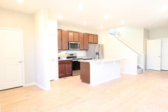 4345 S Netherland St in Aurora, CO - Building Photo - Building Photo