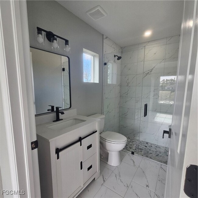 property at 1010 NE 34th Ln