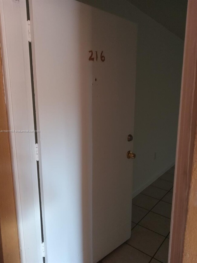 1230 W 54th St in Hialeah, FL - Building Photo - Building Photo