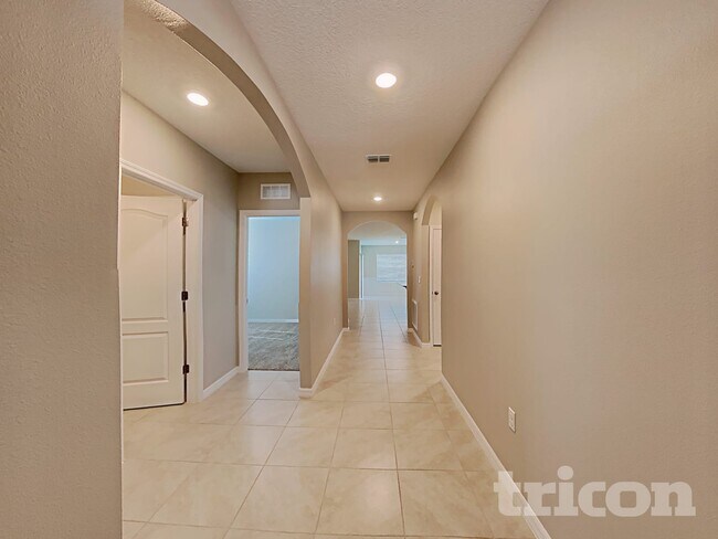 3744 Moonflower Ln in Mount Dora, FL - Building Photo - Building Photo