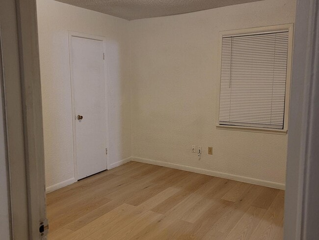 property at 904 S 13th St