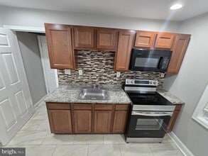 100 Chestnut St in Dundalk, MD - Building Photo - Building Photo