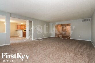 1403 Round Lake Rd in Greenwood, IN - Building Photo - Building Photo