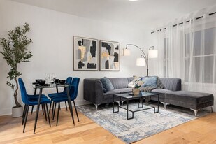 618 W Patterson Ave in Chicago, IL - Building Photo