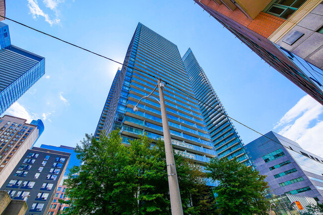 property at 37 Grosvenor St