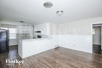 1029 Usher St in Benbrook, TX - Building Photo - Building Photo