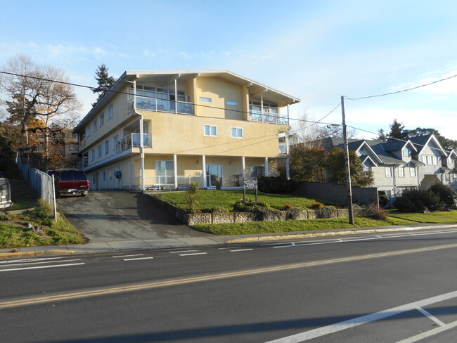 property at 741 Admirals Rd