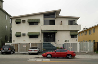 430 S Commonwealth Ave in Los Angeles, CA - Building Photo - Building Photo