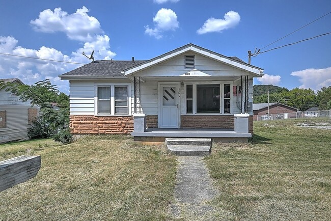 109 Bettie St in Johnson City, TN - Building Photo - Building Photo