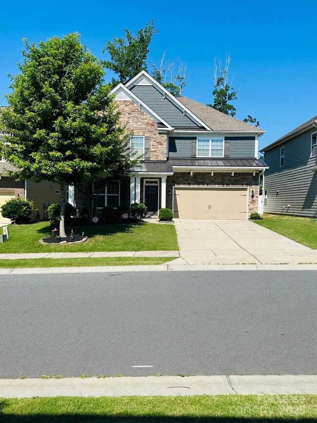 property at 1046 Dina Dr