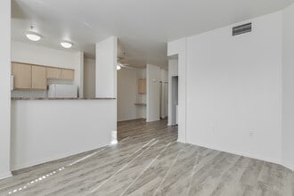 Tierra Pointe Apartments in Casa Grande, AZ - Foto de edificio - Interior Photo