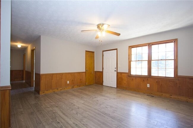 2420 Green Rd in Loganville, GA - Building Photo - Building Photo