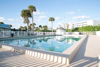55 Sea Park Blvd, Unit Apt 412 in Satellite Beach, FL - Building Photo - Building Photo