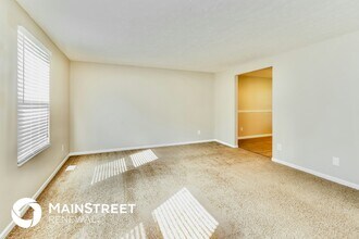 12013 Rock Spring Dr in Louisville, KY - Building Photo - Building Photo
