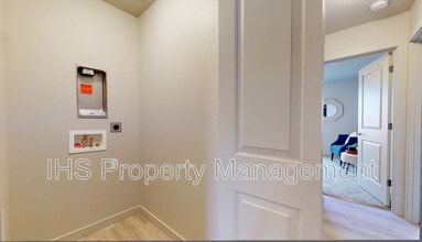 409 Whitefish Ln in Pasco, WA - Building Photo - Building Photo