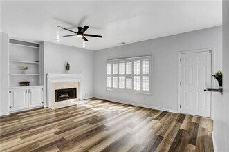 1050 Dogwood Park Dr in Lawrenceville, GA - Building Photo - Building Photo