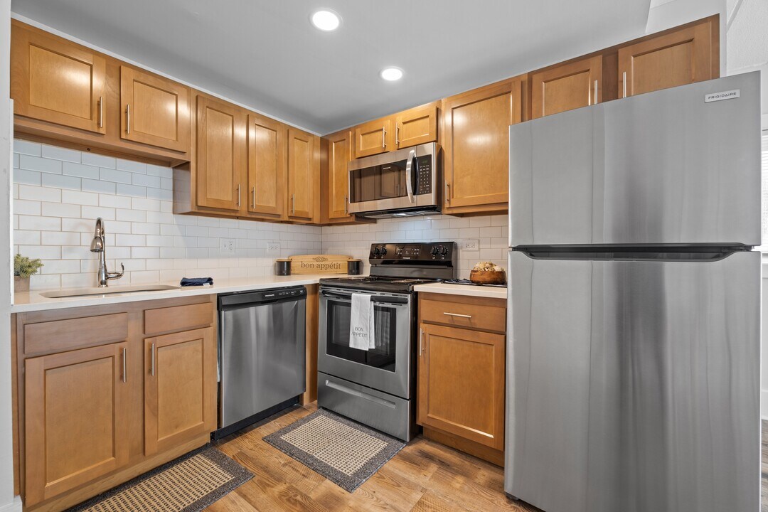 Fox Run Apartments in St. Charles, IL - Building Photo