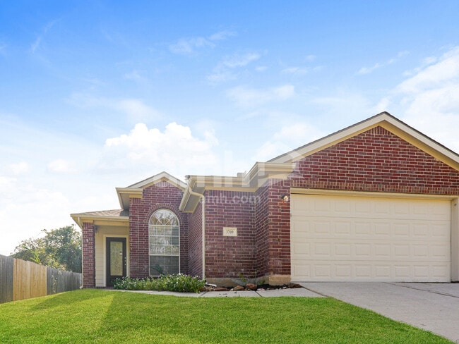 property at 3709 Breckenridge Dr