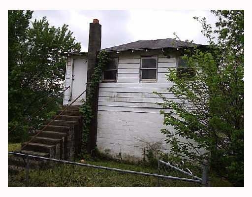 1639 1/2 Clay St in Charleston, WV - Foto de edificio - Building Photo