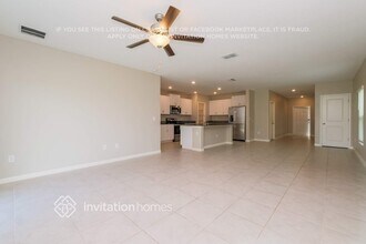 11181 Riley Pines Cir in Gibsonton, FL - Building Photo - Building Photo