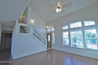 516 Cactus Crossing Dr in Horizon City, TX - Building Photo - Building Photo