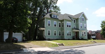 16 Charlotte St, Unit 2nd FL Rear Apartments