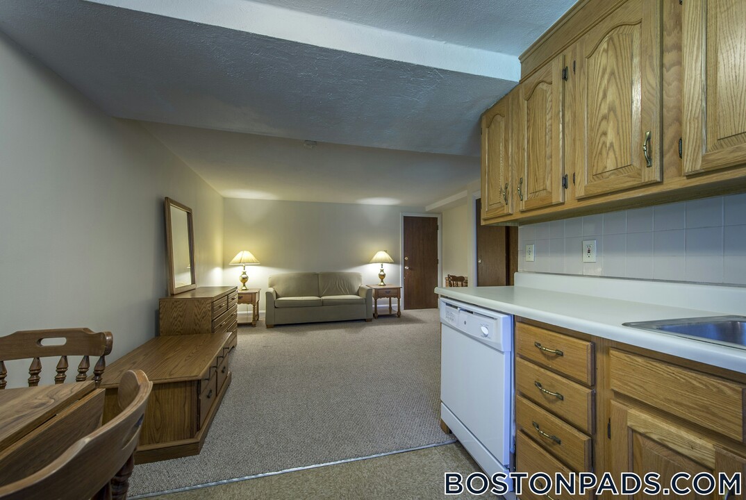 15 Chester St in Cambridge, MA - Foto de edificio