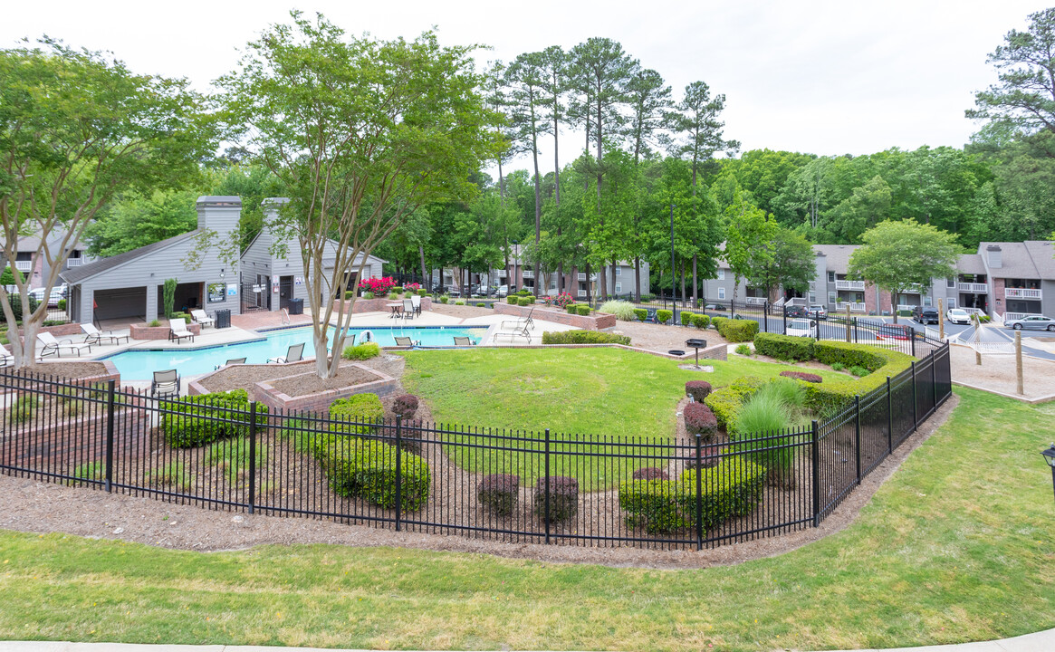 Lynn Lake in Raleigh, NC - Foto de edificio