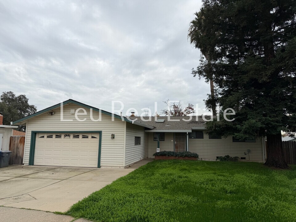 108 Montrose Ct in Folsom, CA - Building Photo