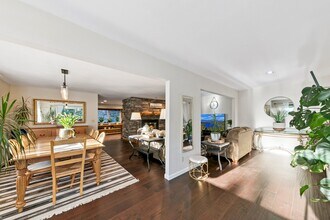 275 Paiute Dr in Zephyr Cove, NV - Building Photo - Building Photo
