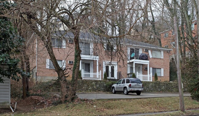 3535 Linwood Ave in Cincinnati, OH - Foto de edificio - Building Photo